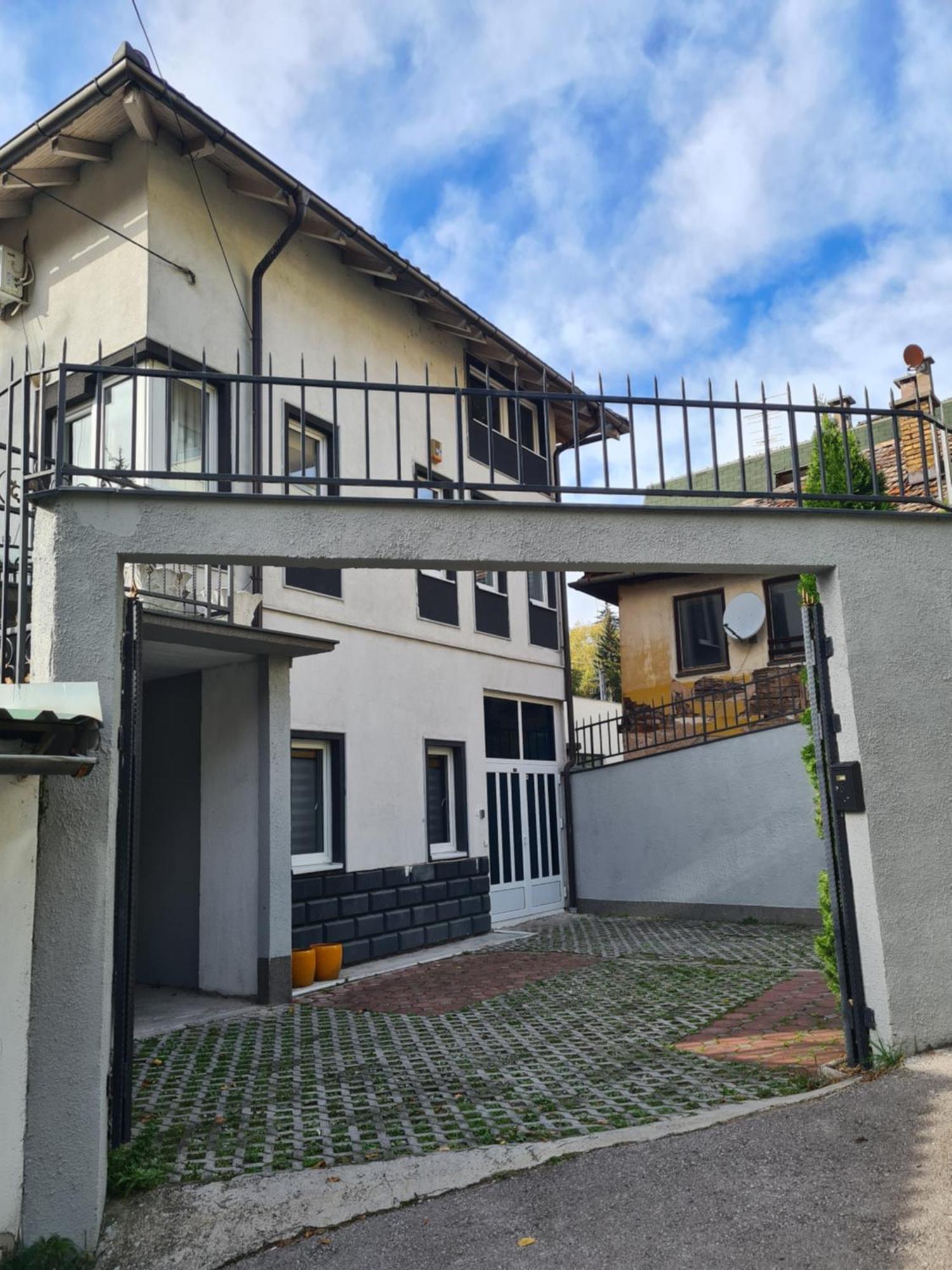 Citadela Suites - Free Parking Sarajevo Ngoại thất bức ảnh