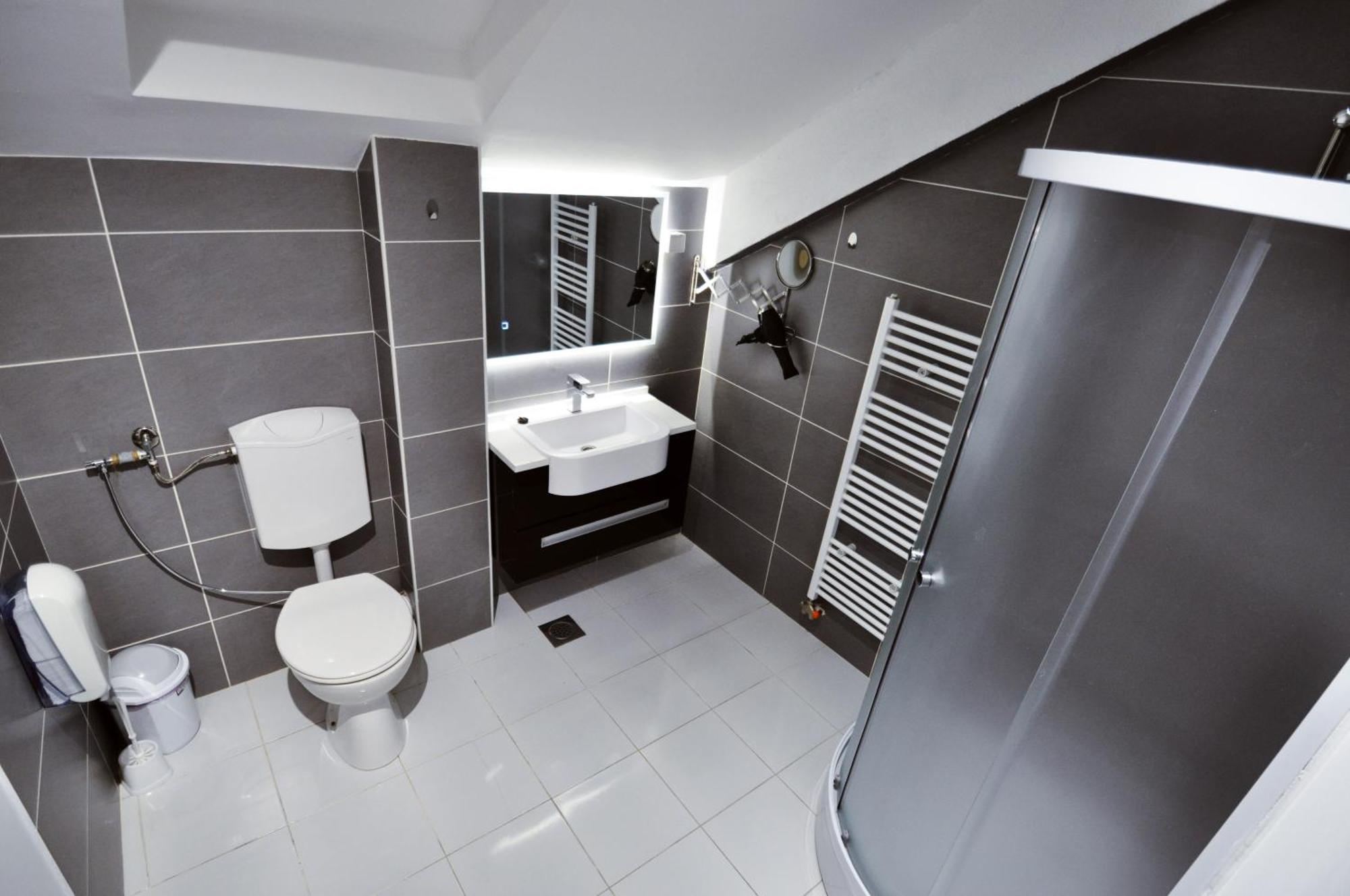 Citadela Suites - Free Parking Sarajevo Ngoại thất bức ảnh