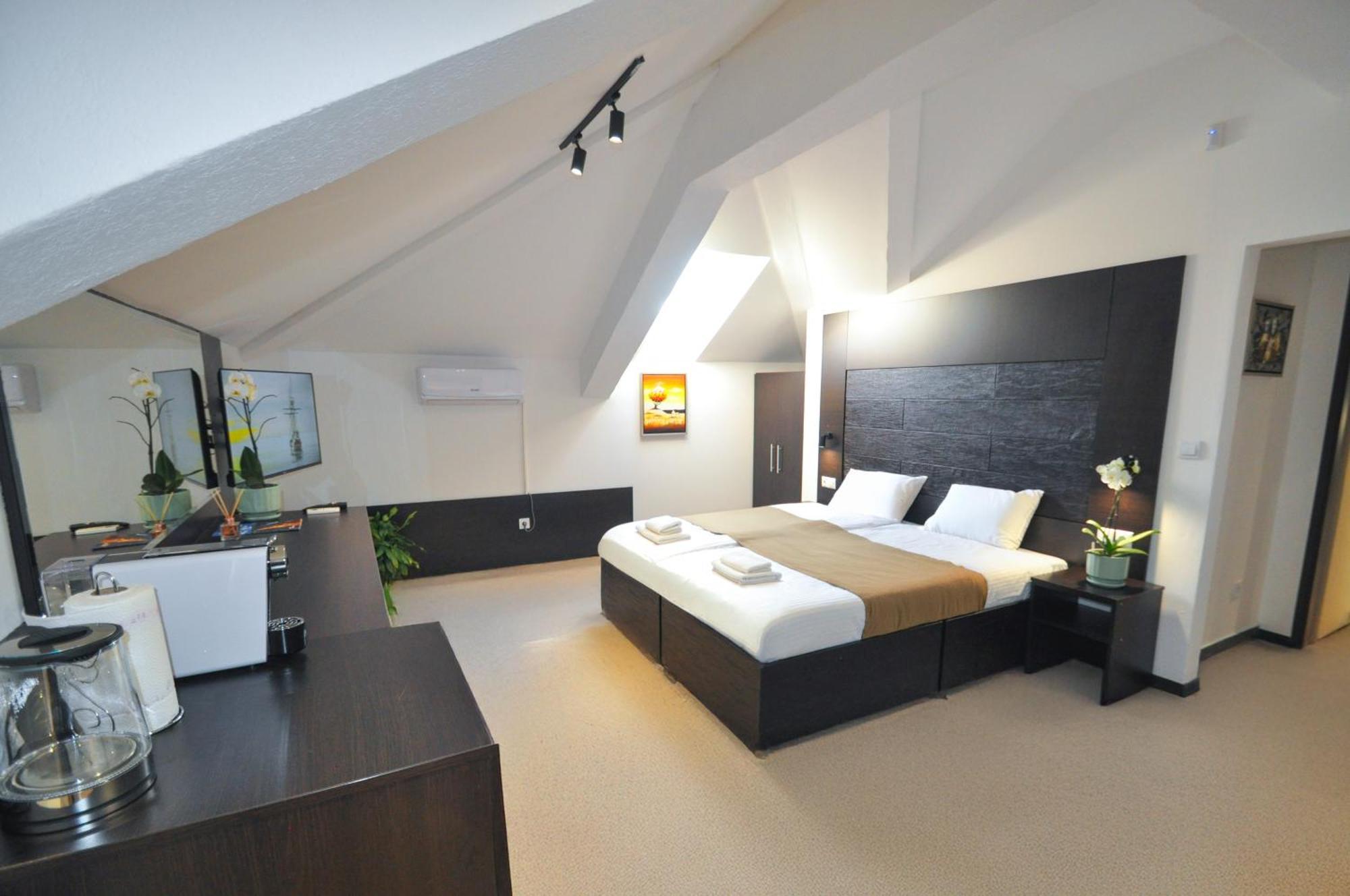 Citadela Suites - Free Parking Sarajevo Ngoại thất bức ảnh