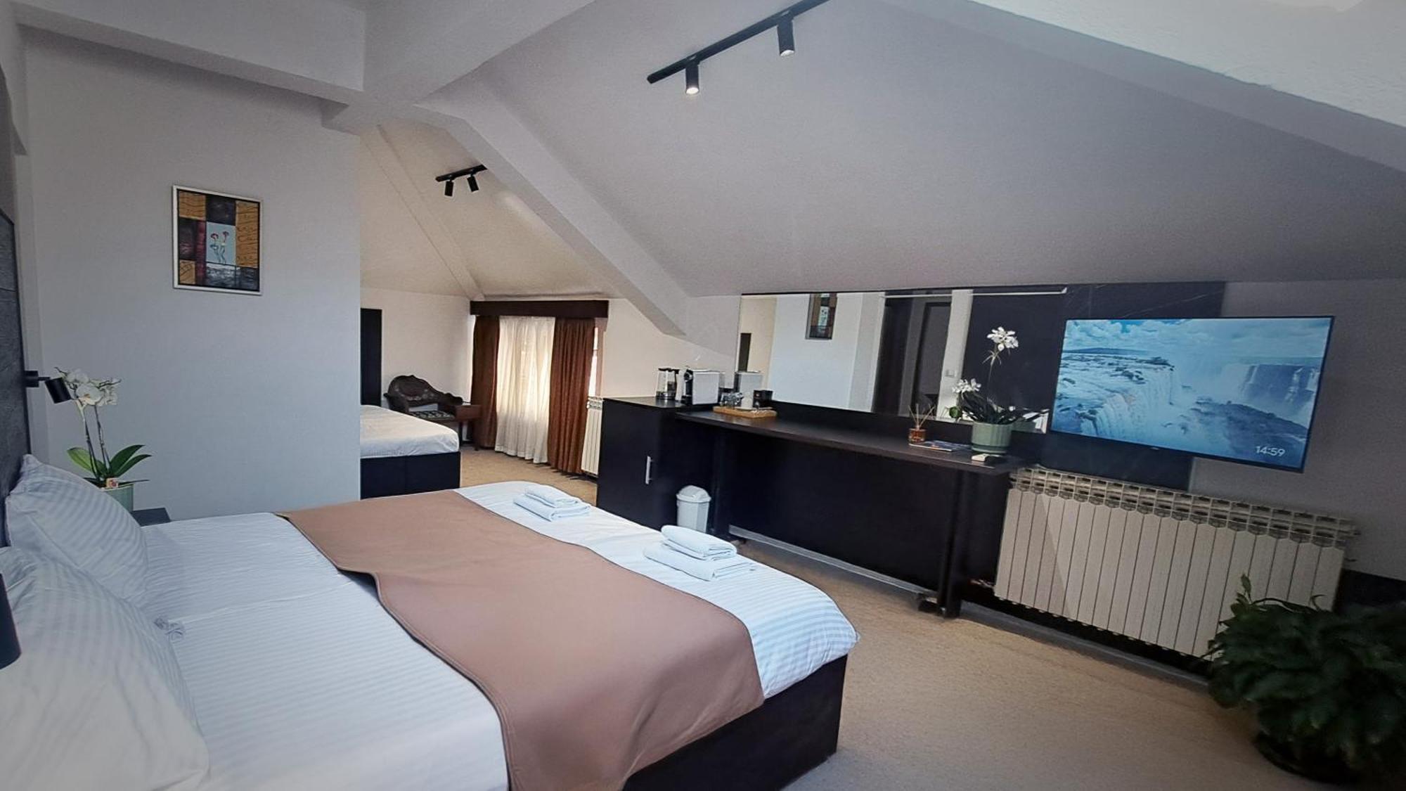 Citadela Suites - Free Parking Sarajevo Ngoại thất bức ảnh