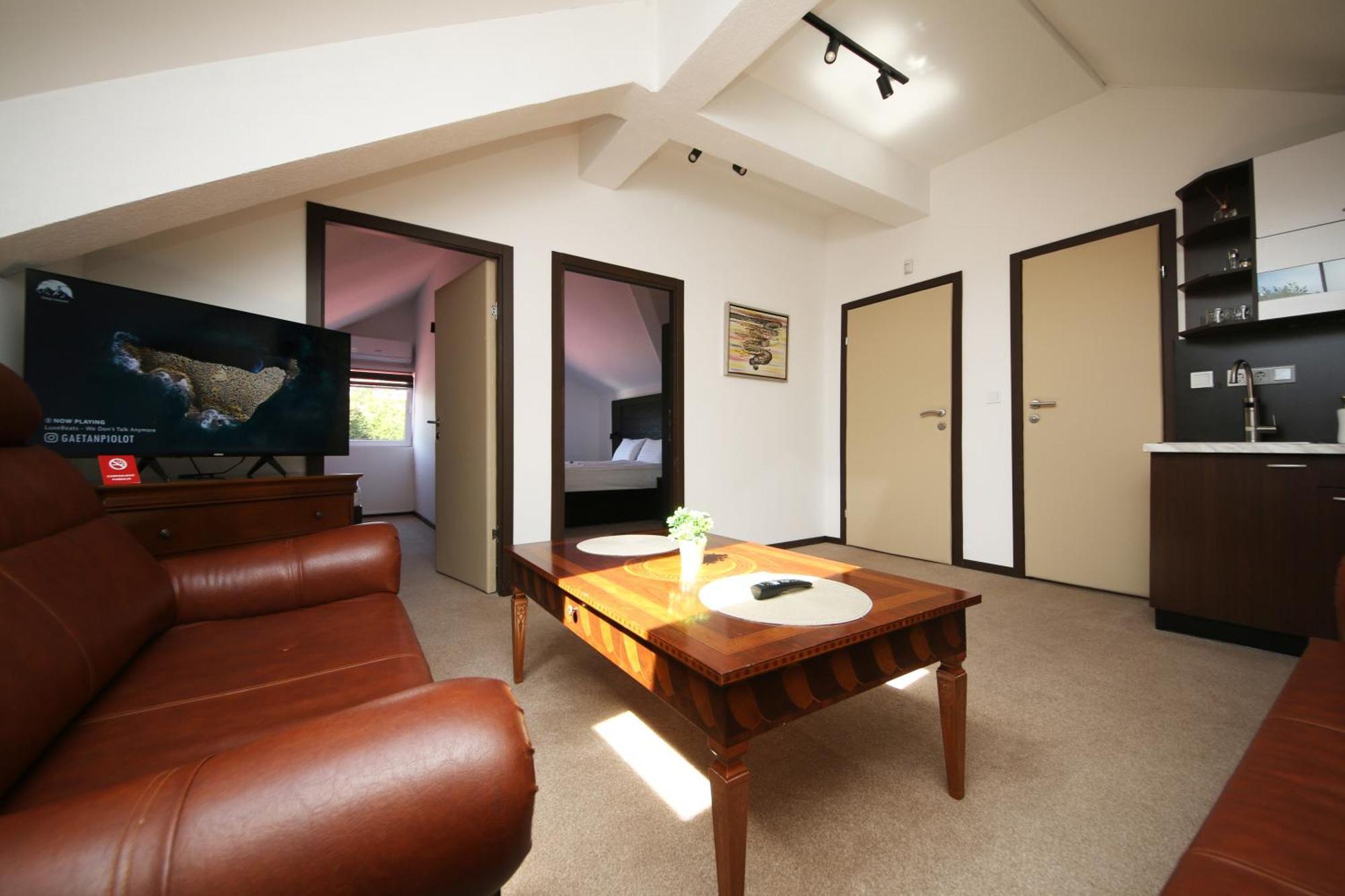 Citadela Suites - Free Parking Sarajevo Ngoại thất bức ảnh